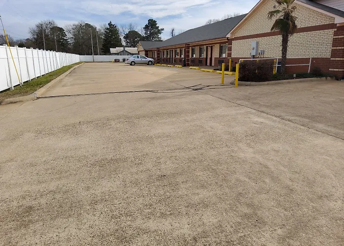 Budget Inn